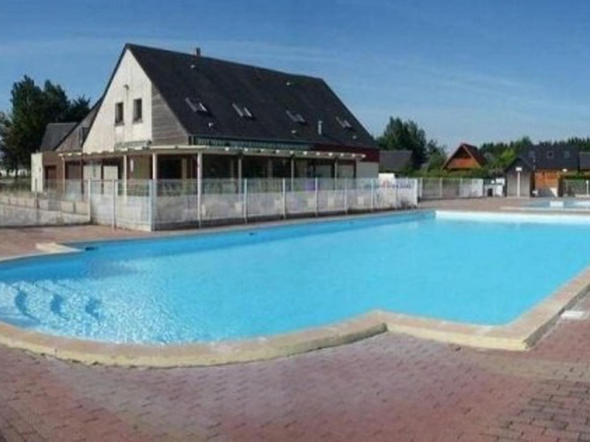 Chalet Avec Piscine Chauffee, Tennis Et Jardin Clos, A 1700M De La Plage De Cabourg - Fr-1-465-22 Exterior photo